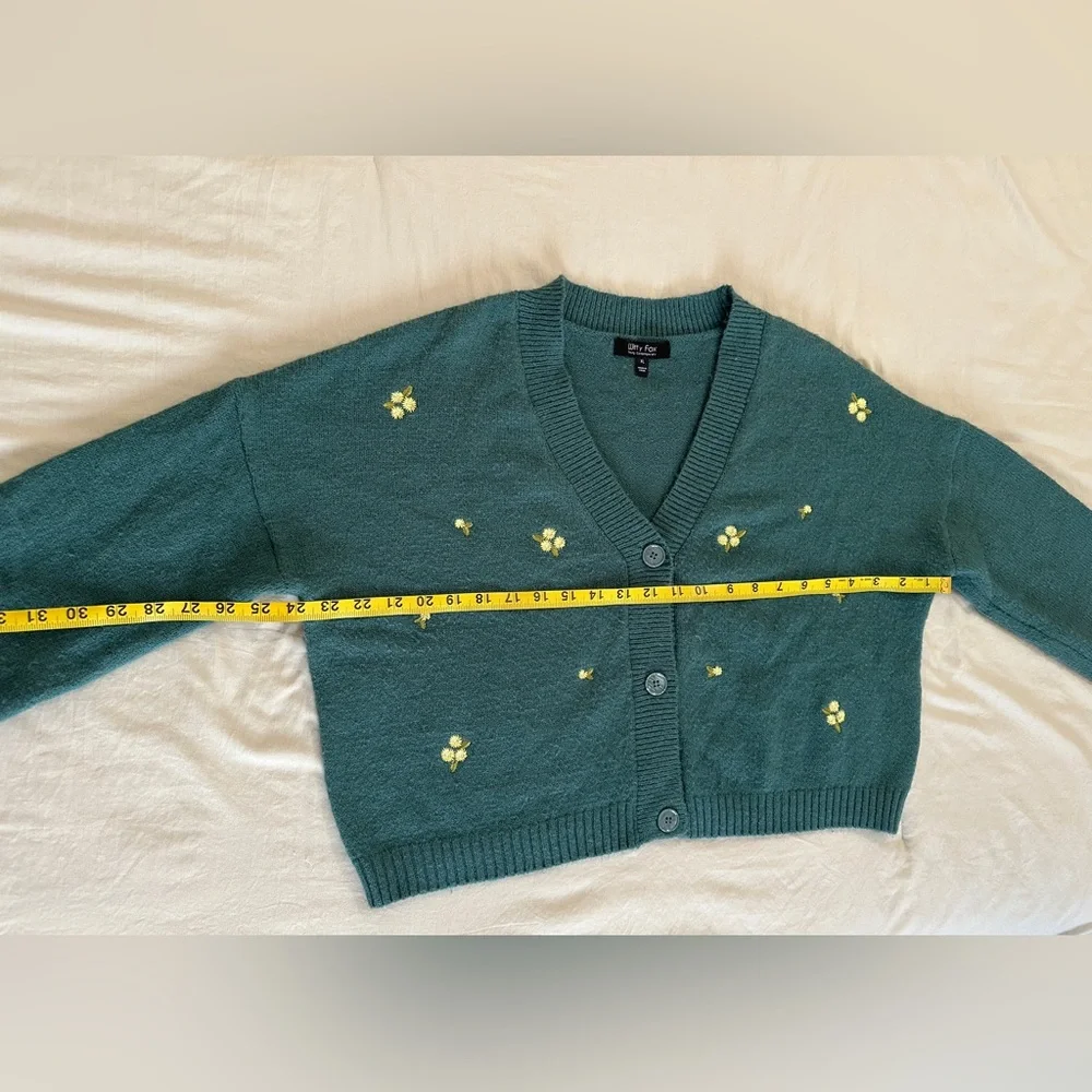 Witty Fox Ditzy Floral Crop Button Cardigan - Green - XL - Picture 11 of 14